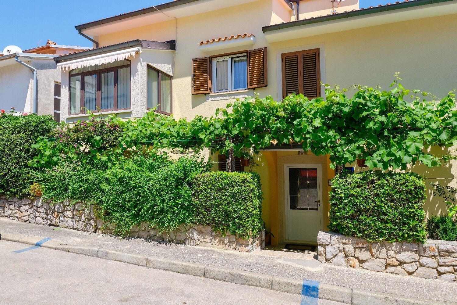 Apartments Nada - 150 M From Sea Мали-Лошинь Экстерьер фото