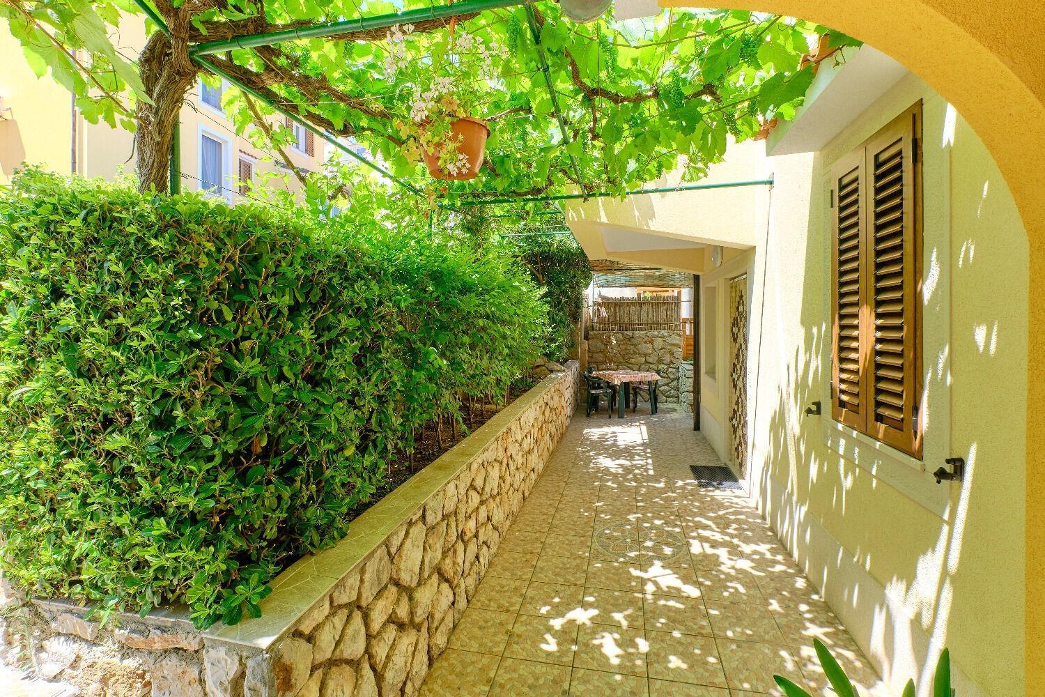 Apartments Nada - 150 M From Sea Мали-Лошинь Экстерьер фото