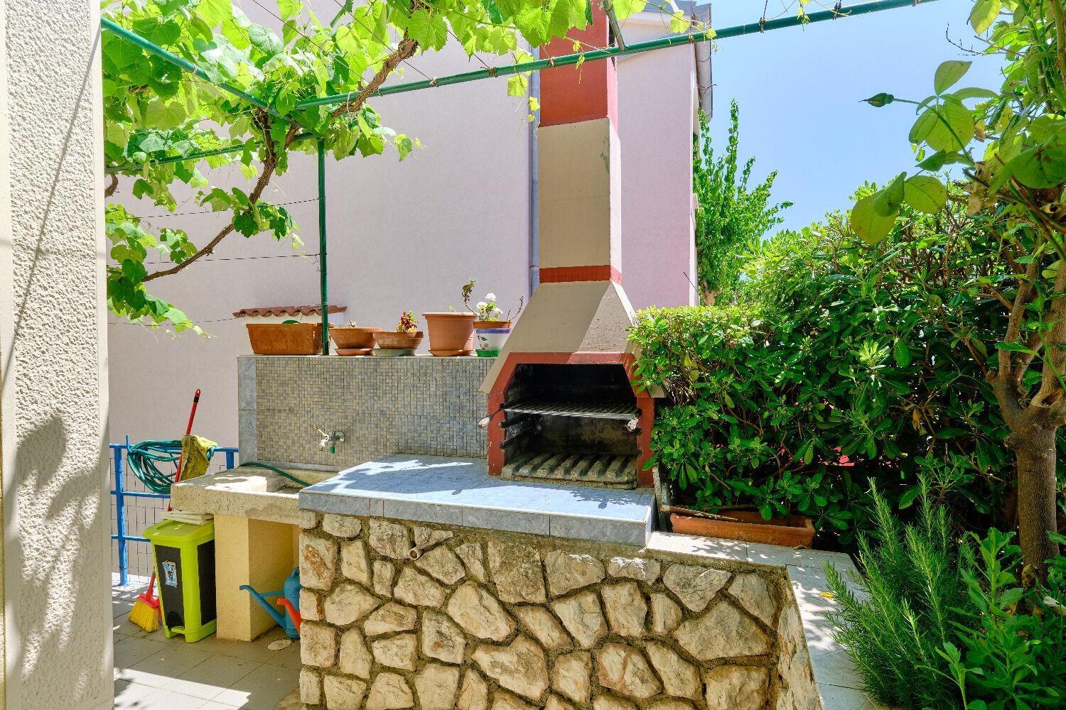 Apartments Nada - 150 M From Sea Мали-Лошинь Экстерьер фото