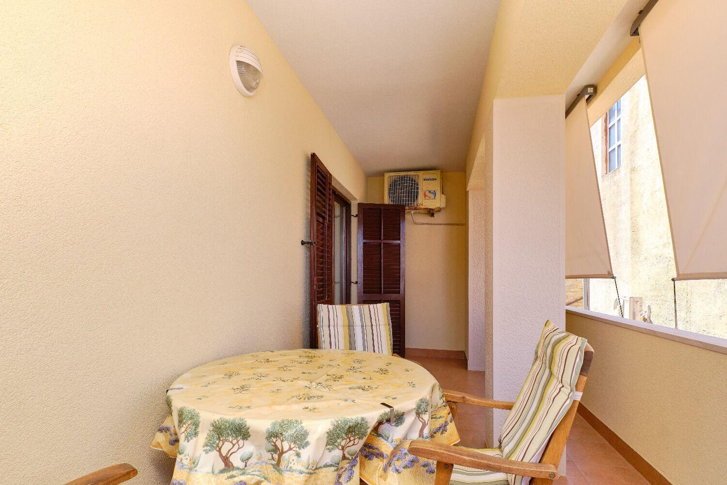 Apartments Nada - 150 M From Sea Мали-Лошинь Экстерьер фото